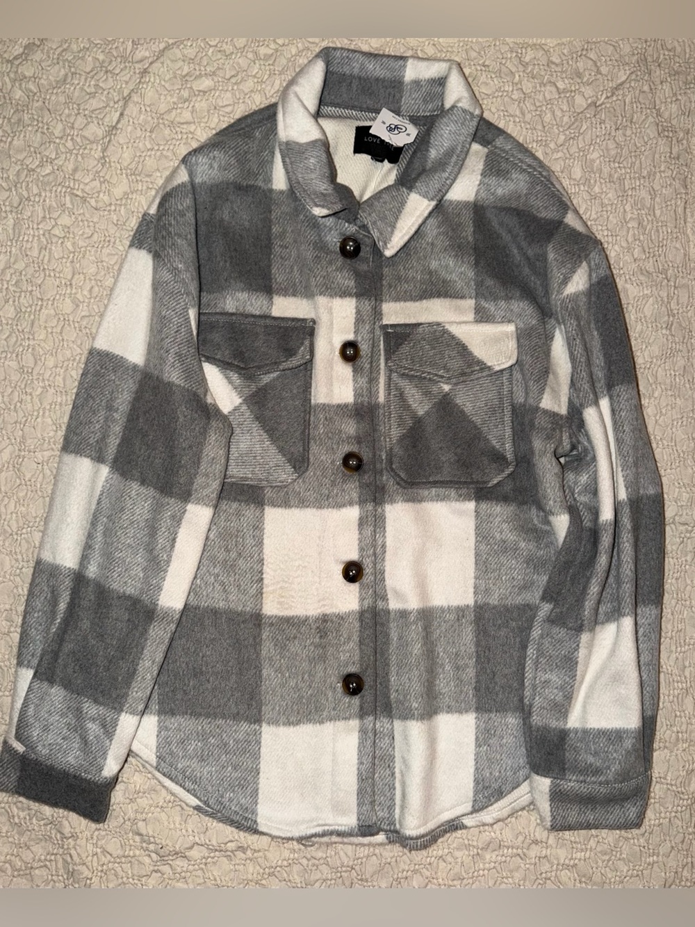 Women’s Gray & Cream Plaid Button-Down Shacket